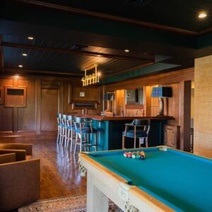 Cigar room